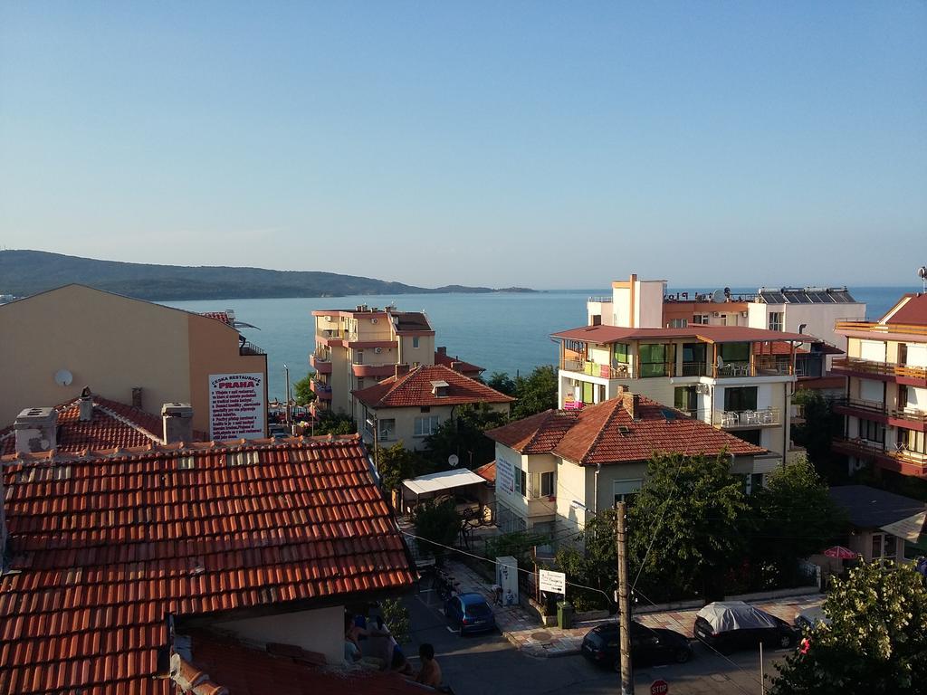 פרימורסקו Guest House Adriya מראה חיצוני תמונה