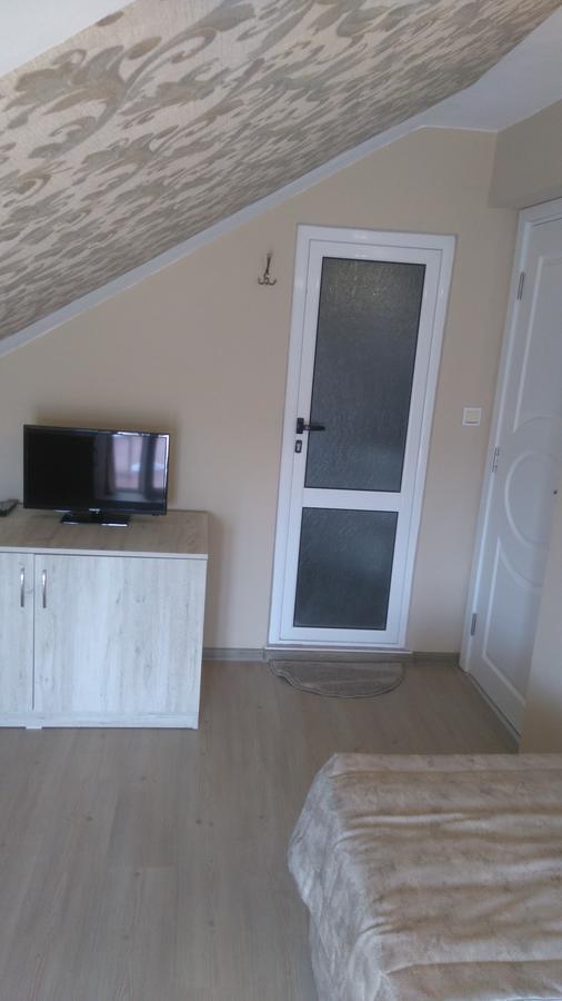 פרימורסקו Guest House Adriya מראה חיצוני תמונה
