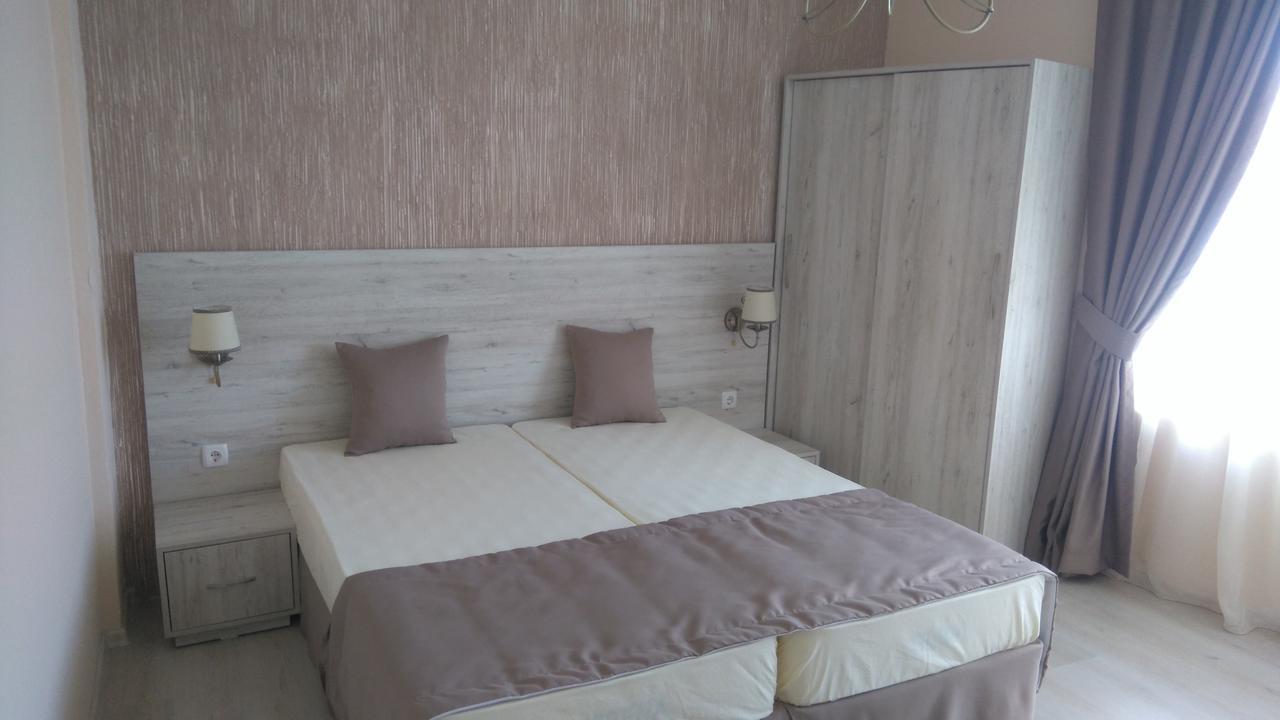 פרימורסקו Guest House Adriya מראה חיצוני תמונה