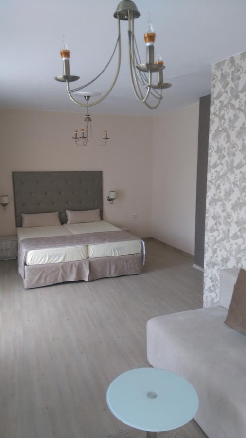 פרימורסקו Guest House Adriya מראה חיצוני תמונה