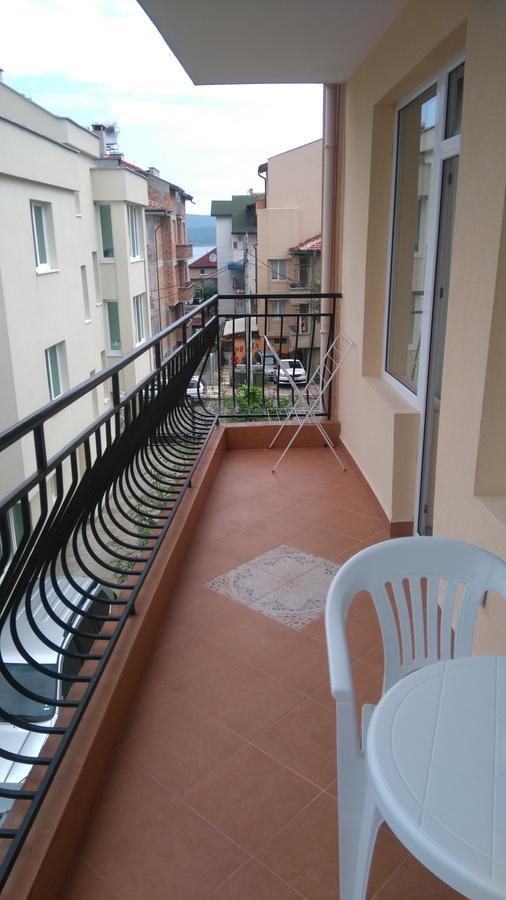 פרימורסקו Guest House Adriya מראה חיצוני תמונה